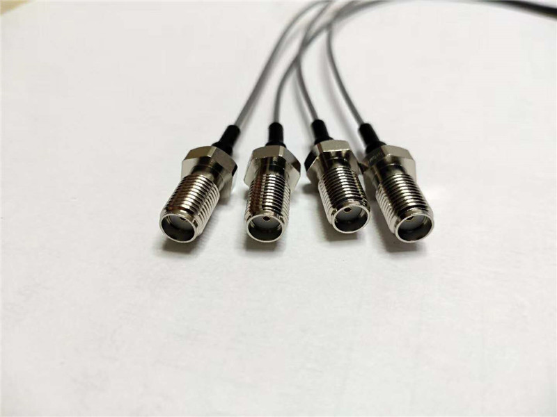 RF连接器同轴镀金高频输出连接器的测试电缆